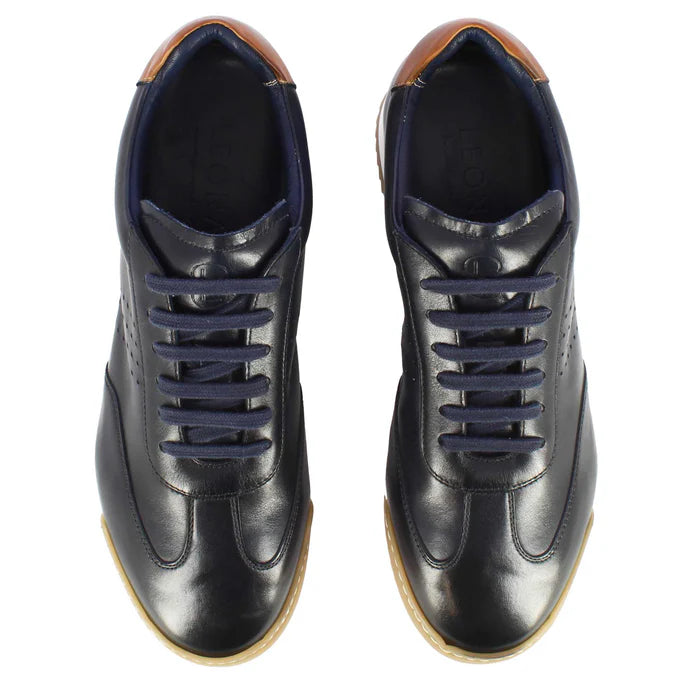Men's casual sneaker in woven leather