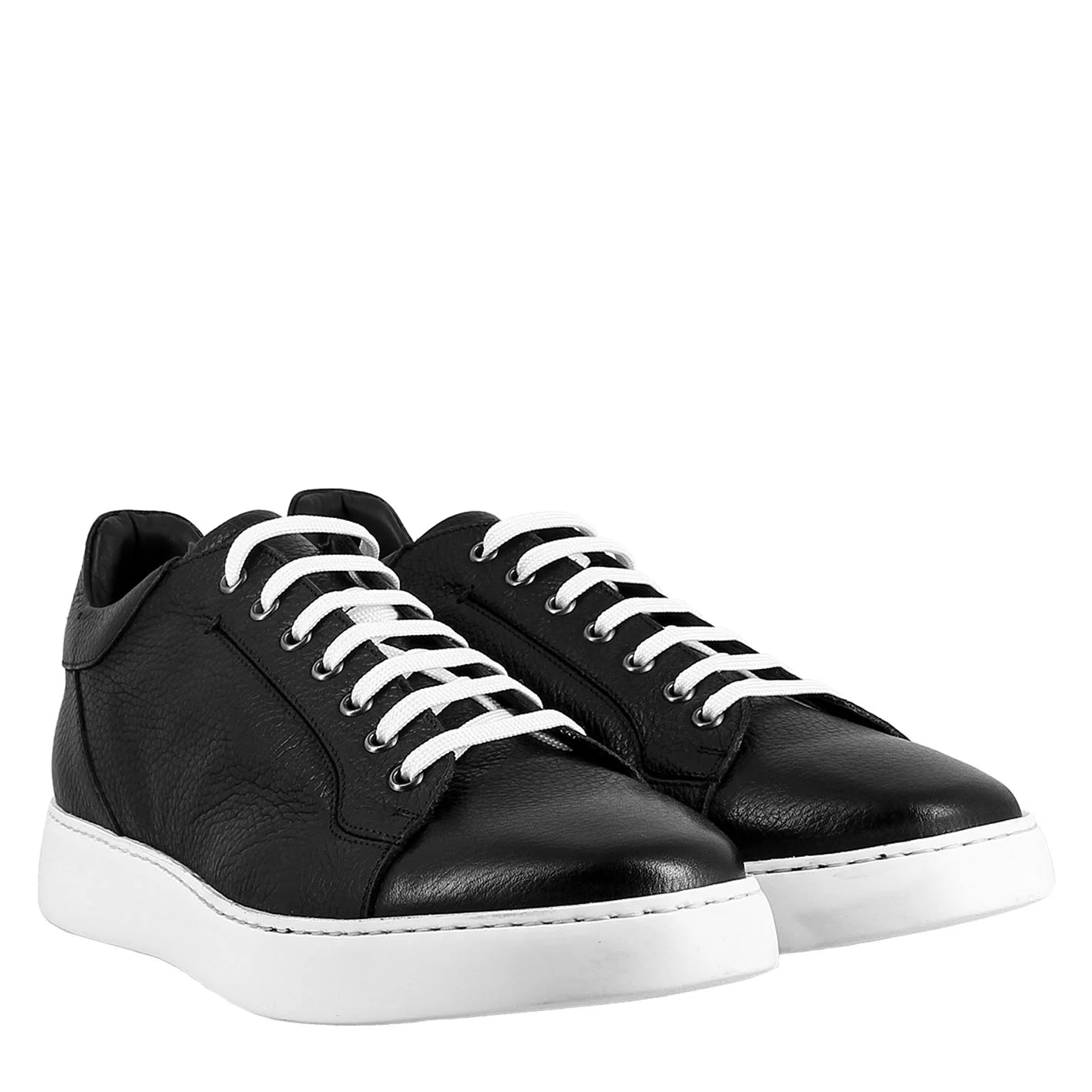 Black sneaker in smooth leather