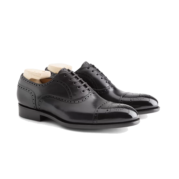 Classy top black shoes