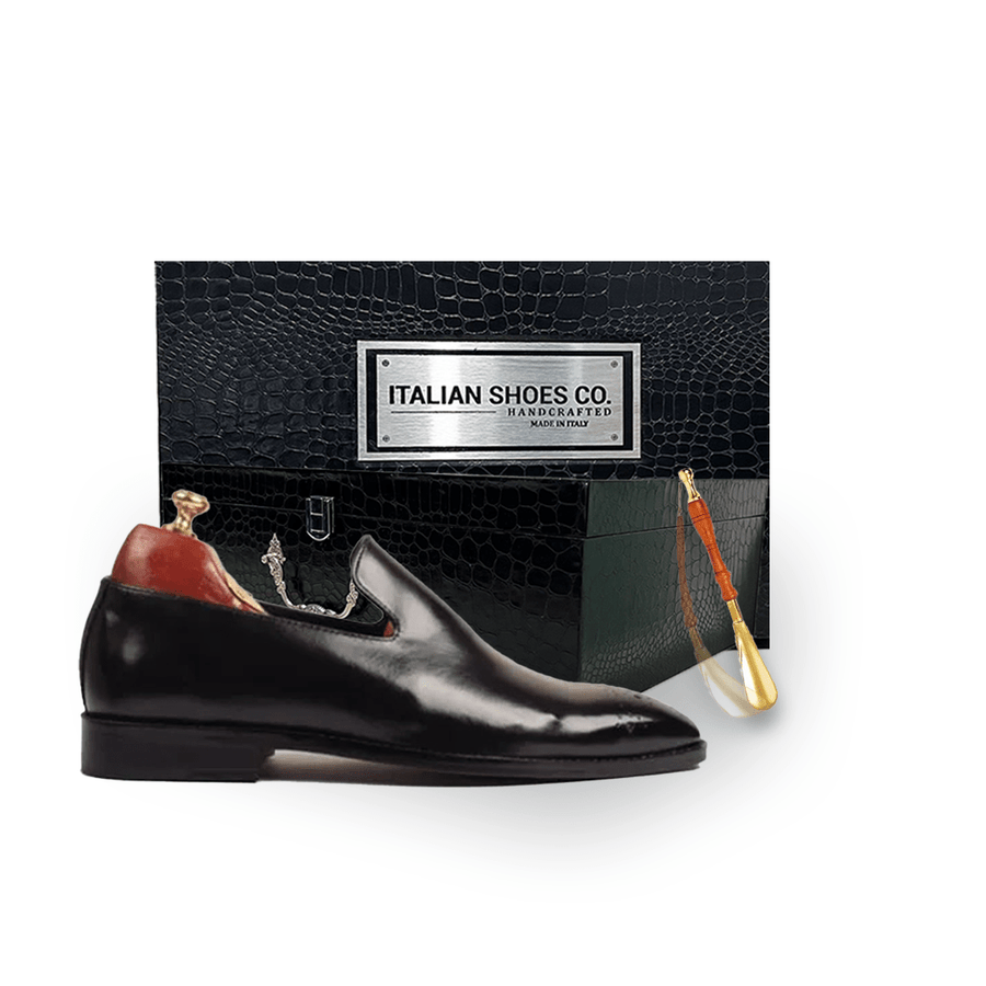 Classic Design Slip on Shoes In Black Leather
